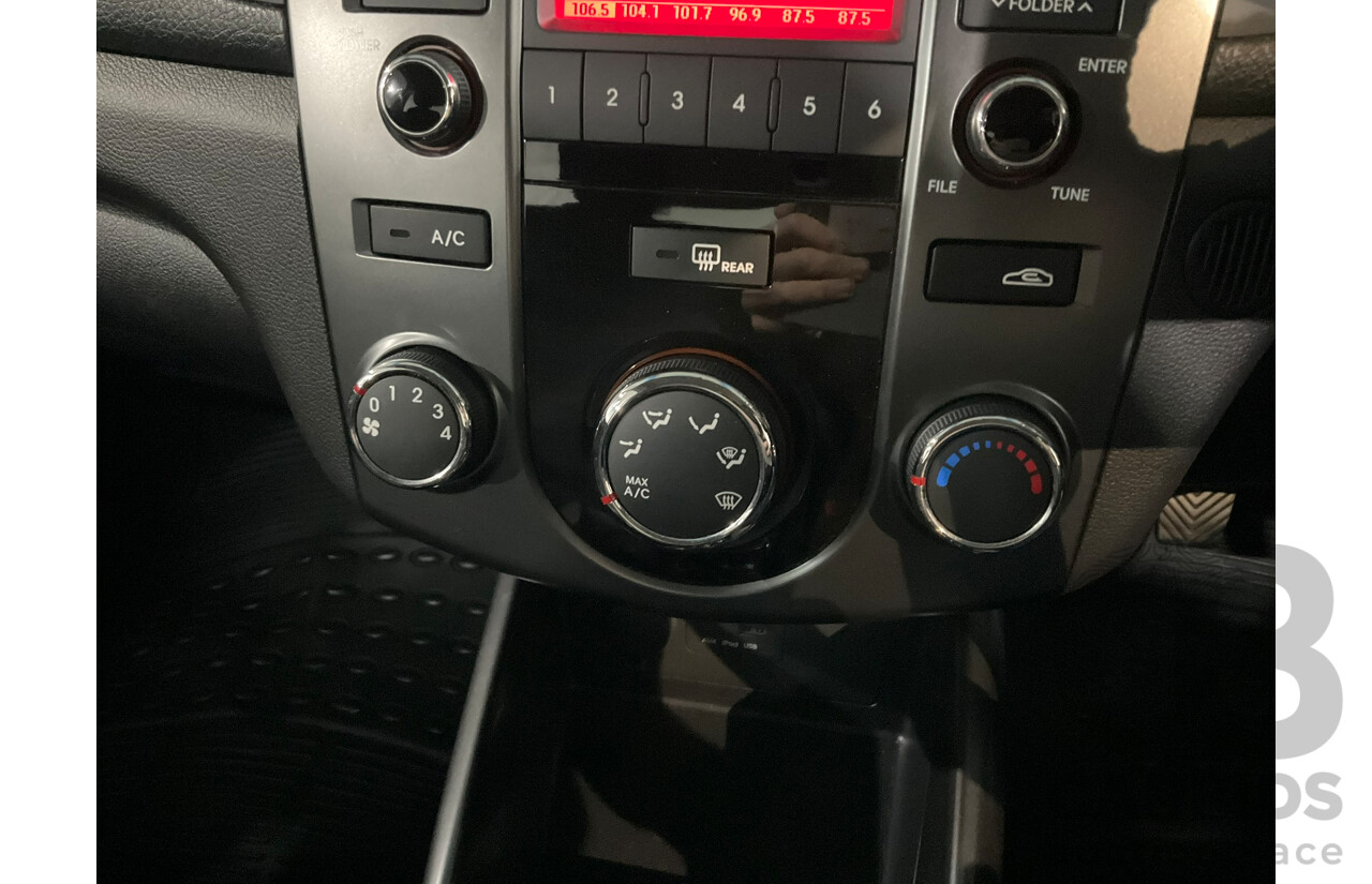 06/2012 Kia Cerato Extra L.E TD MY12 4D Sedan Titanium Silver 2.0L