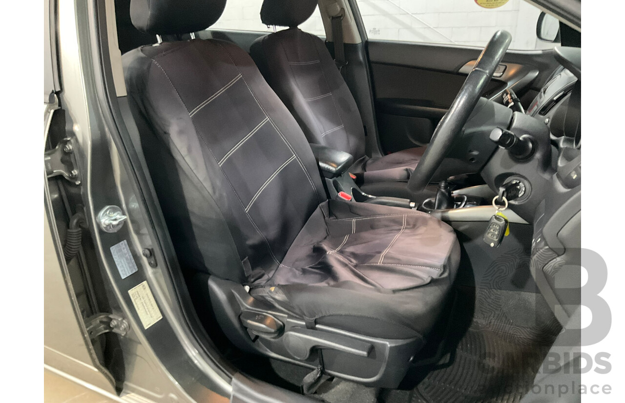 06/2012 Kia Cerato Extra L.E TD MY12 4D Sedan Titanium Silver 2.0L