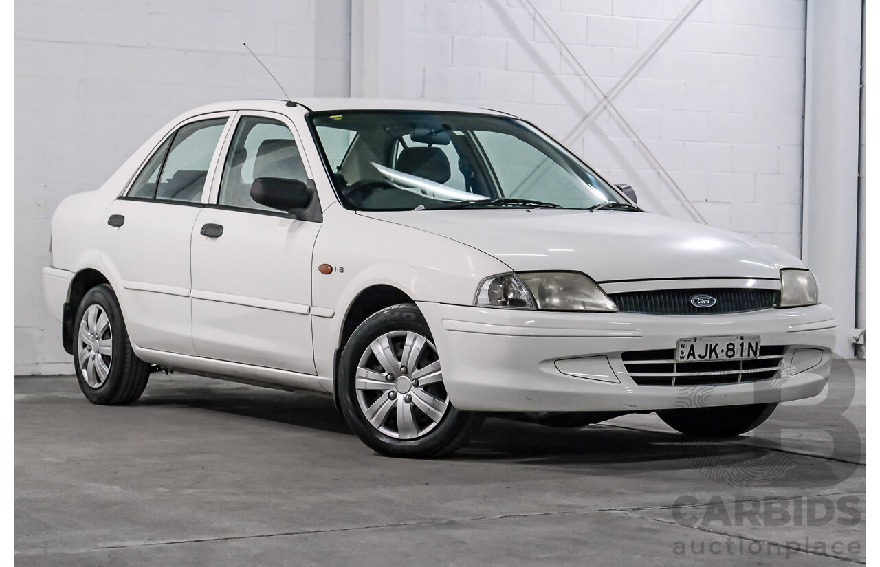 11/2000 Ford Laser GLXi KN 4d Sedan White 1.8L