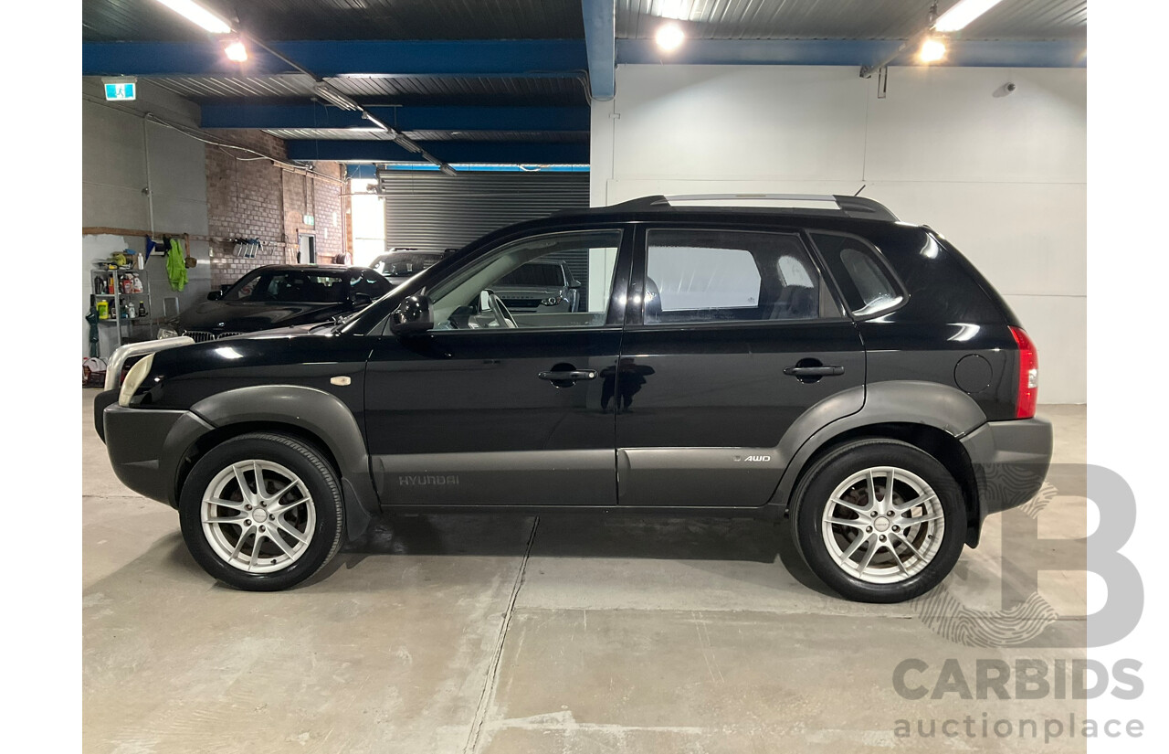 08/2004 Hyundai Tucson Elite (AWD) 4D Wagon Black V6 2.7L