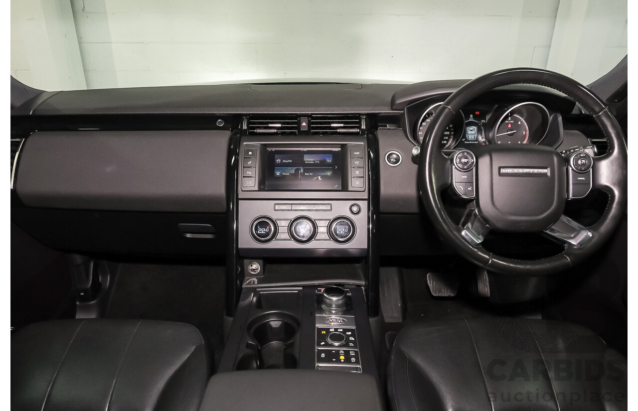 09/2017 Land Rover Discovery SD4 SE 4WD MY17 4d Wagon Santorini Black Turbo Diesel 2.0L