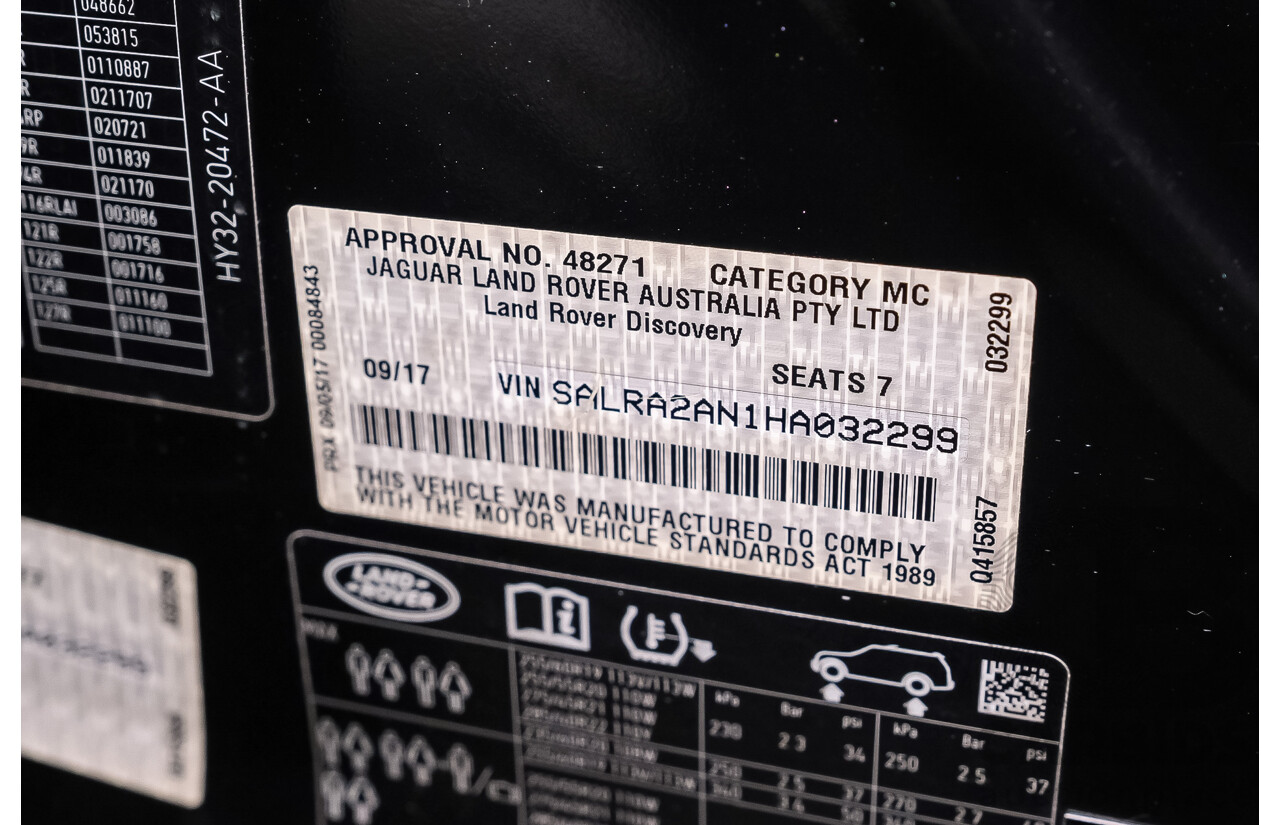 09/2017 Land Rover Discovery SD4 SE 4WD MY17 4d Wagon Santorini Black Turbo Diesel 2.0L