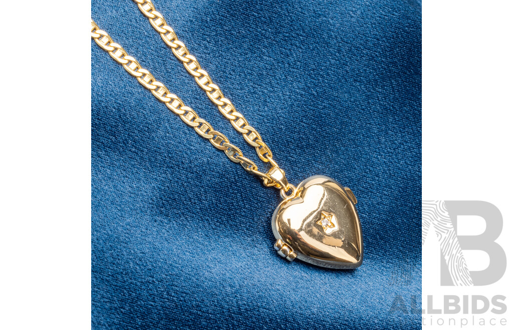18ct Yellow Gold Gucci Link Necklace & Gold Tone Heart Locket. Length - 90cms