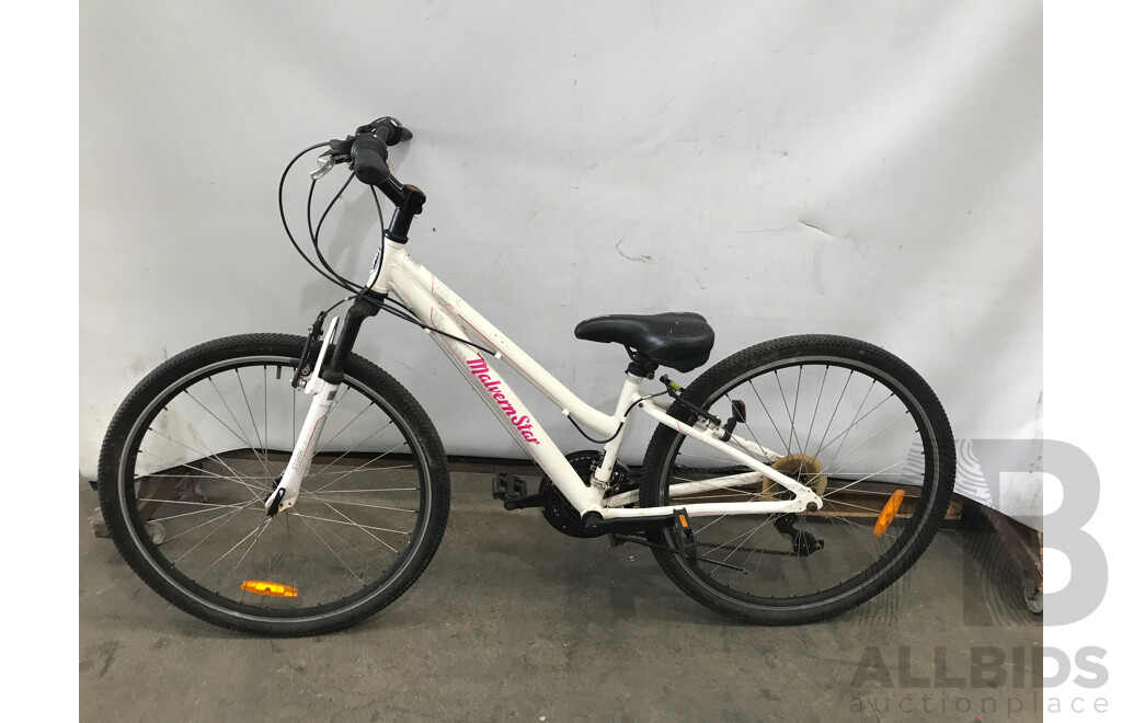 MalvernStar 30 Speed Mountian Bike