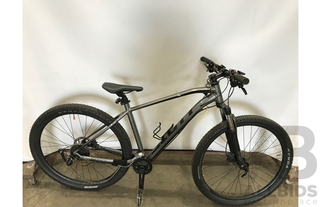 Scott 18 Speed Mountain Bike