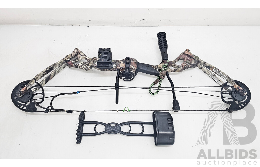 Hori Zone Compound Bow with Bag & Arrows