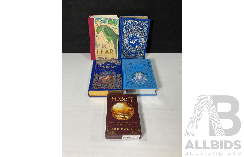 Collection of Classic Fantasy and Illustrated Fine Binding Books Including Grimm's Fairy Tales