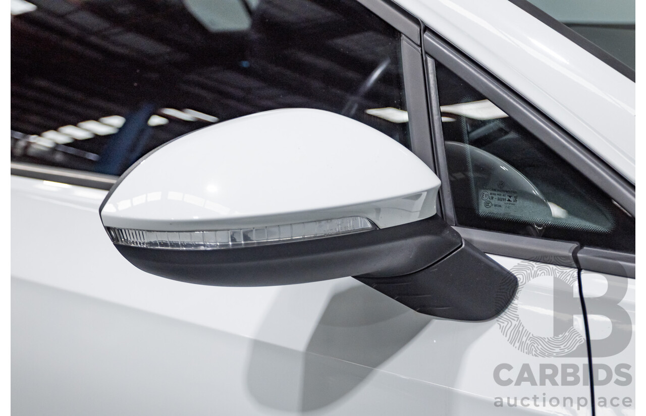 11/2021 Volkswagen Golf 110TSI R-Line MK8 MY22 5d Hatchback Pure White Turbo 1.4L
