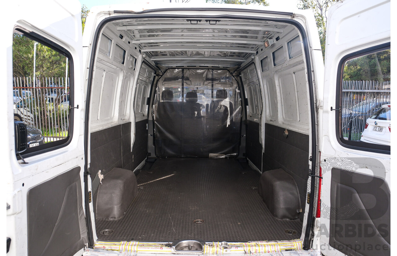 04/2017 LDV V80 LWB Mid Roof K1 4D Van White Turbo Diesel 2.5L