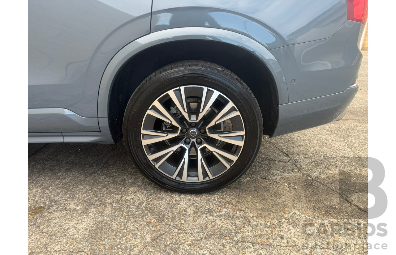 01/2021 Volvo XC90 D5 Momentum (AWD) 256 MY21 4d Wagon Thunder Grey Twin-turbo Diesel 2.0L 7 seat