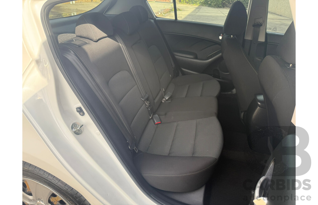 4/2018 Kia Cerato S YD MY18 5d Hatchback White 2.0L