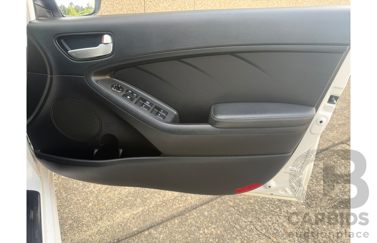 4/2018 Kia Cerato S YD MY18 5d Hatchback White 2.0L