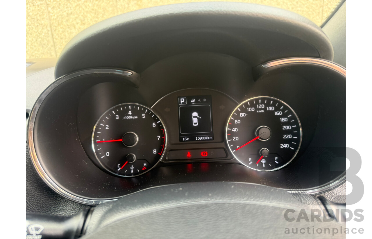 4/2018 Kia Cerato S YD MY18 5d Hatchback White 2.0L