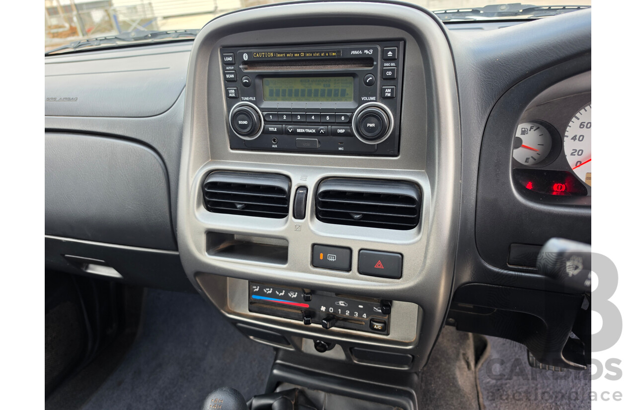 09/2013 Nissan Navara ST-R (4x4) D22 SERIES 5 Dual Cab P/Up null 2.5L