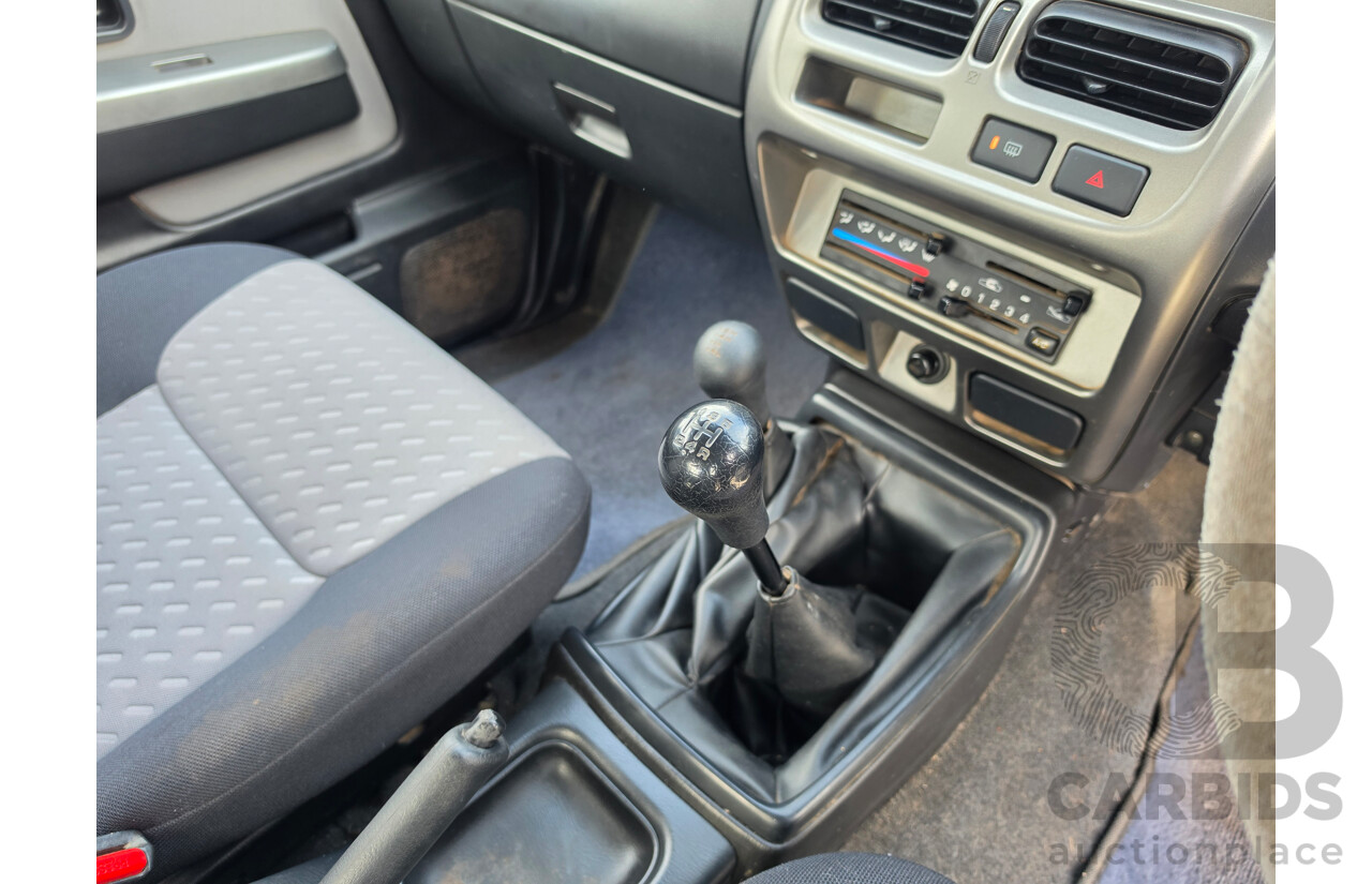 09/2013 Nissan Navara ST-R (4x4) D22 SERIES 5 Dual Cab P/Up null 2.5L