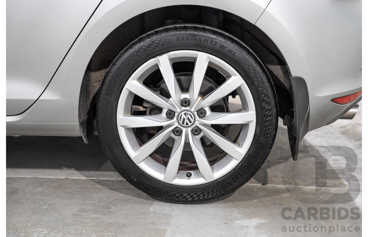 05/2013 Volkswagen Golf 110 TDI Highline AU 5D Hatchback Reflex Silver Metallic Turbo Diesel 2.0L