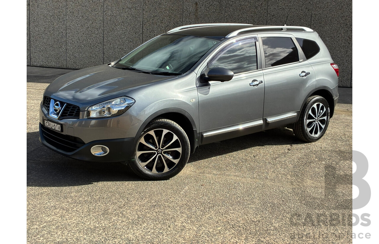 03/2014 Nissan Dualis +2 Ti-L (4x2) J10 Series 3 4d Wagon Grey 2.0L 7 Seats