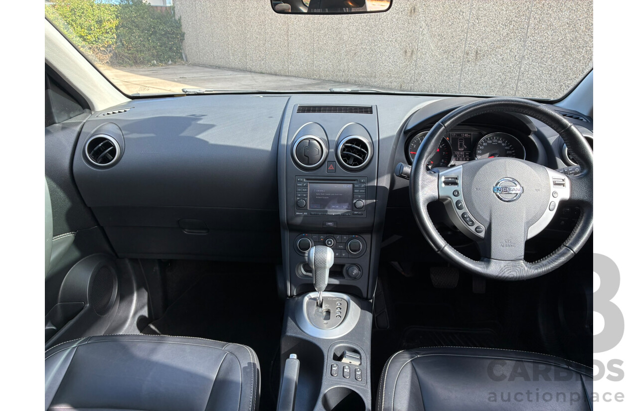 03/2014 Nissan Dualis +2 Ti-L (4x2) J10 Series 3 4d Wagon Grey 2.0L 7 Seats
