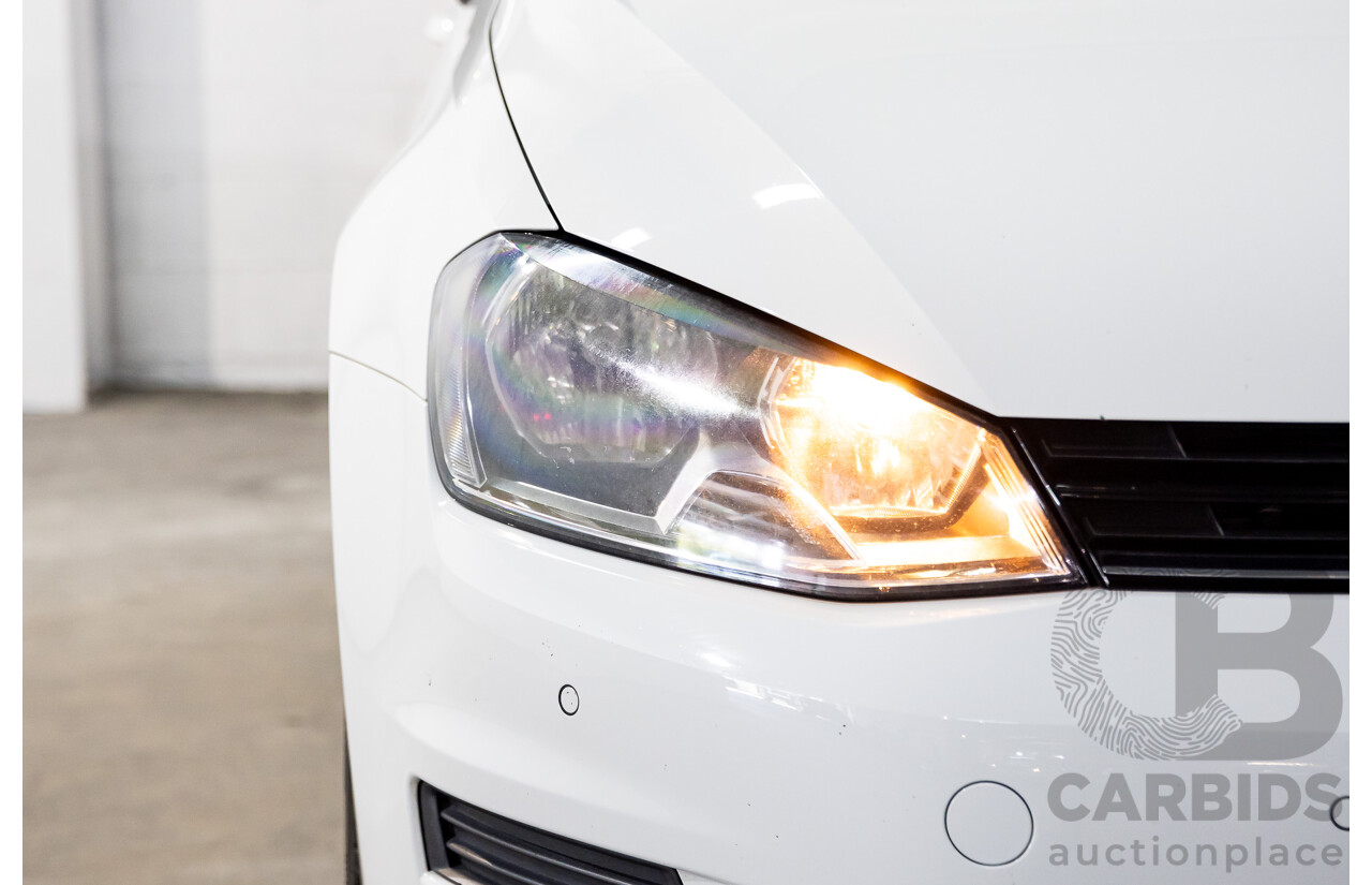 08/2013 Volkswagen Golf 90 TSI Comfortline AU MY14 5d Hatchback Pure White Turbo 1.4L