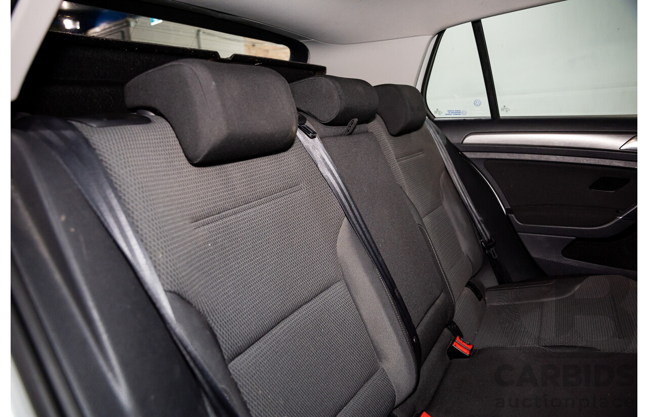 08/2013 Volkswagen Golf 90 TSI Comfortline AU MY14 5d Hatchback Pure White Turbo 1.4L