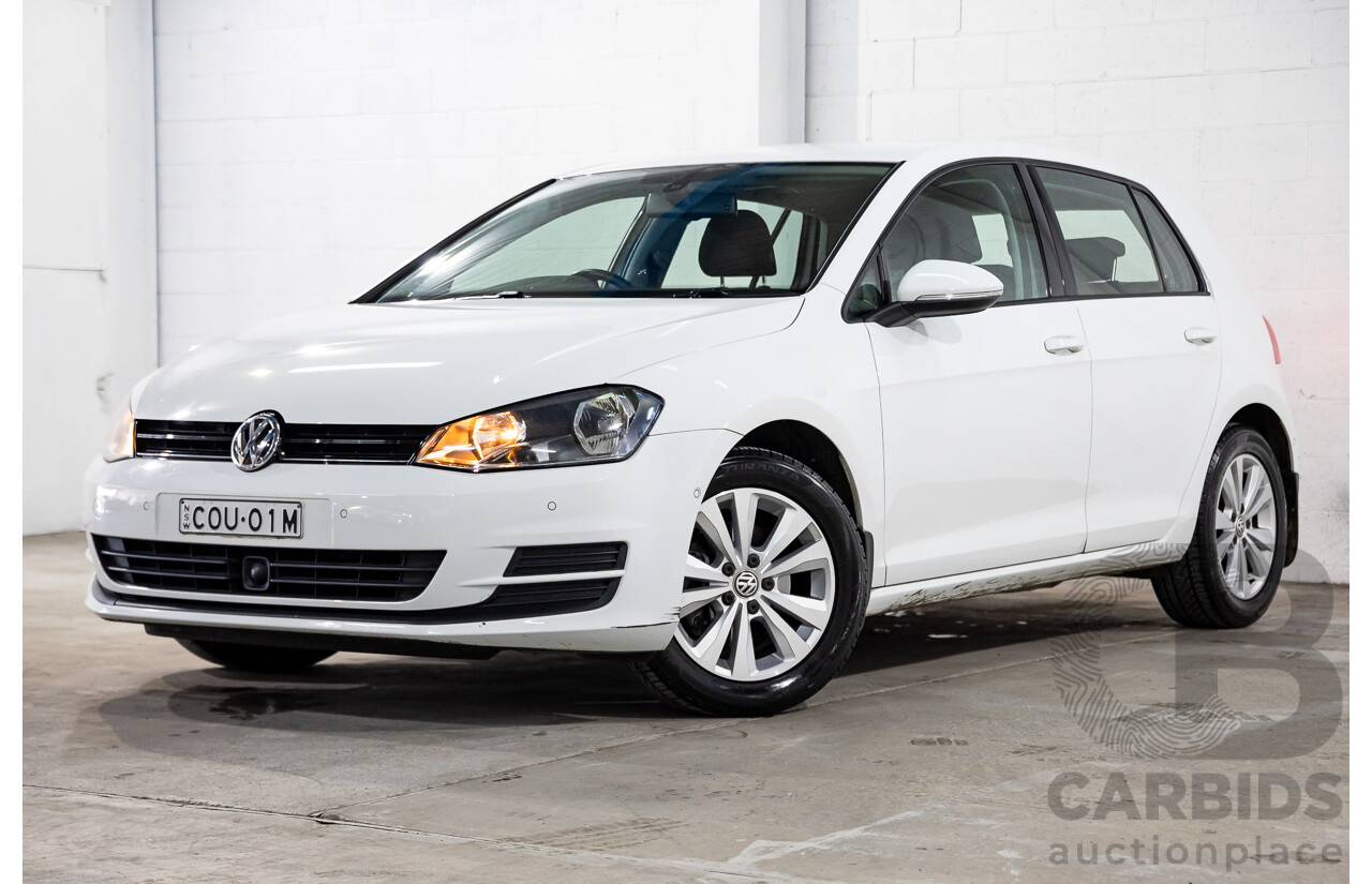 08/2013 Volkswagen Golf 90 TSI Comfortline AU MY14 5d Hatchback Pure White Turbo 1.4L