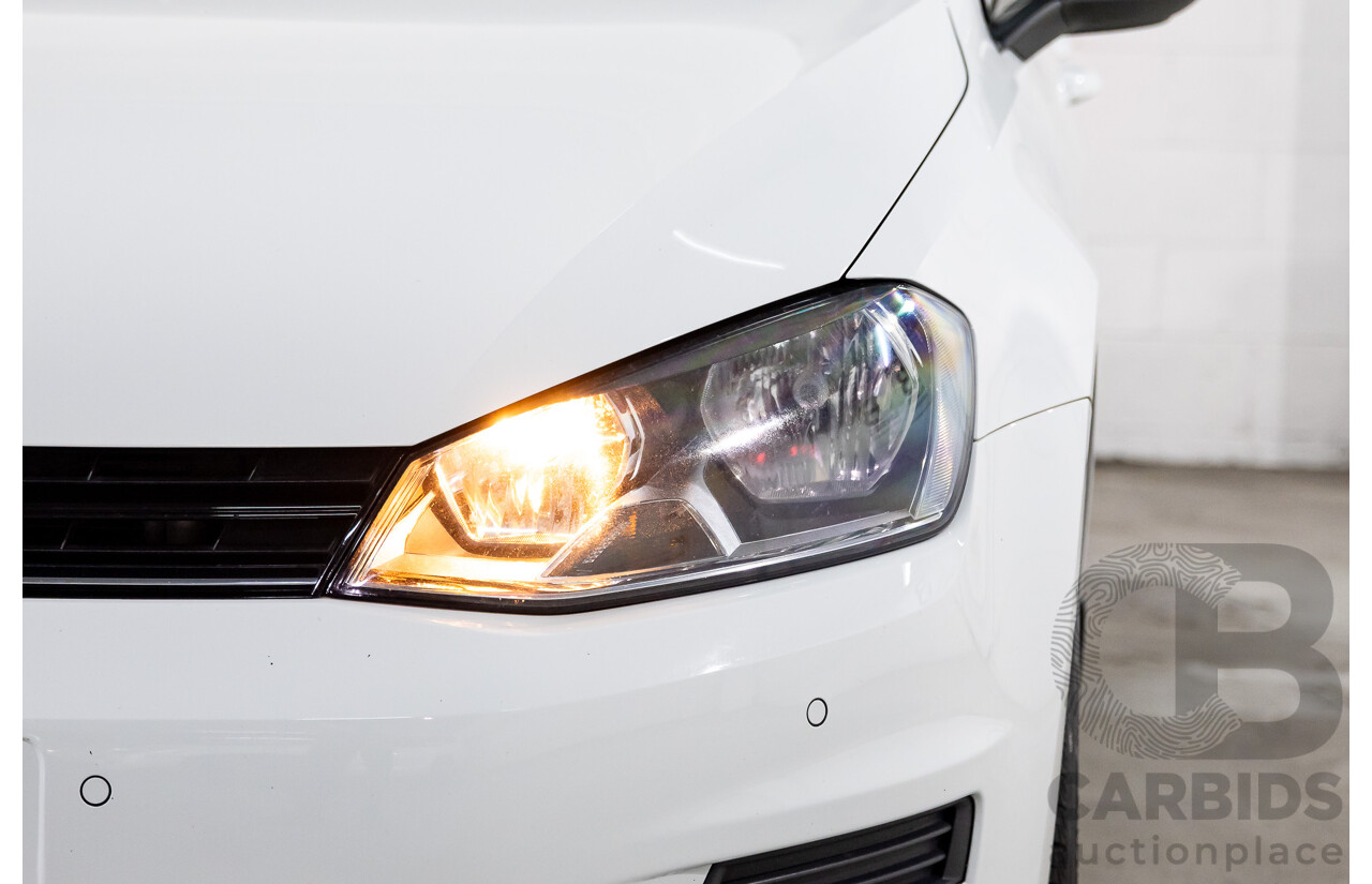08/2013 Volkswagen Golf 90 TSI Comfortline AU MY14 5d Hatchback Pure White Turbo 1.4L