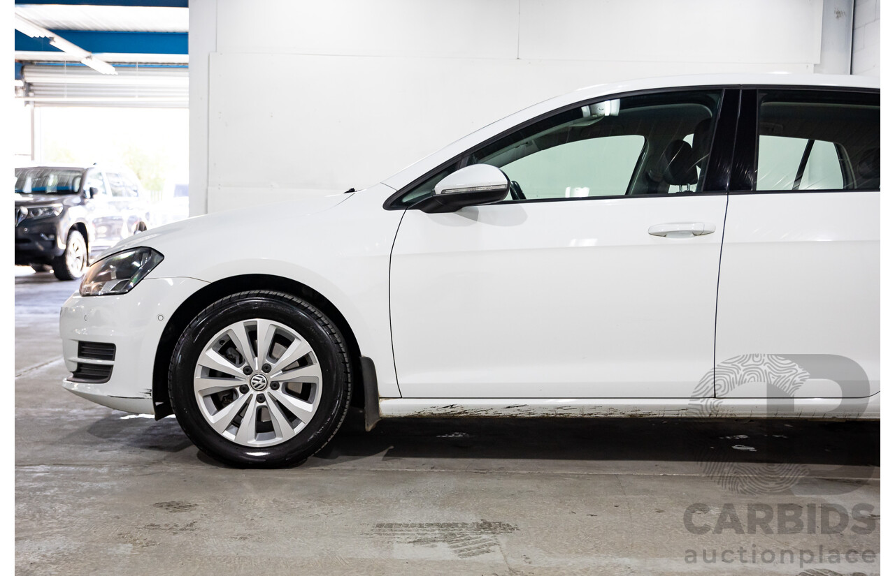 08/2013 Volkswagen Golf 90 TSI Comfortline AU MY14 5d Hatchback Pure White Turbo 1.4L
