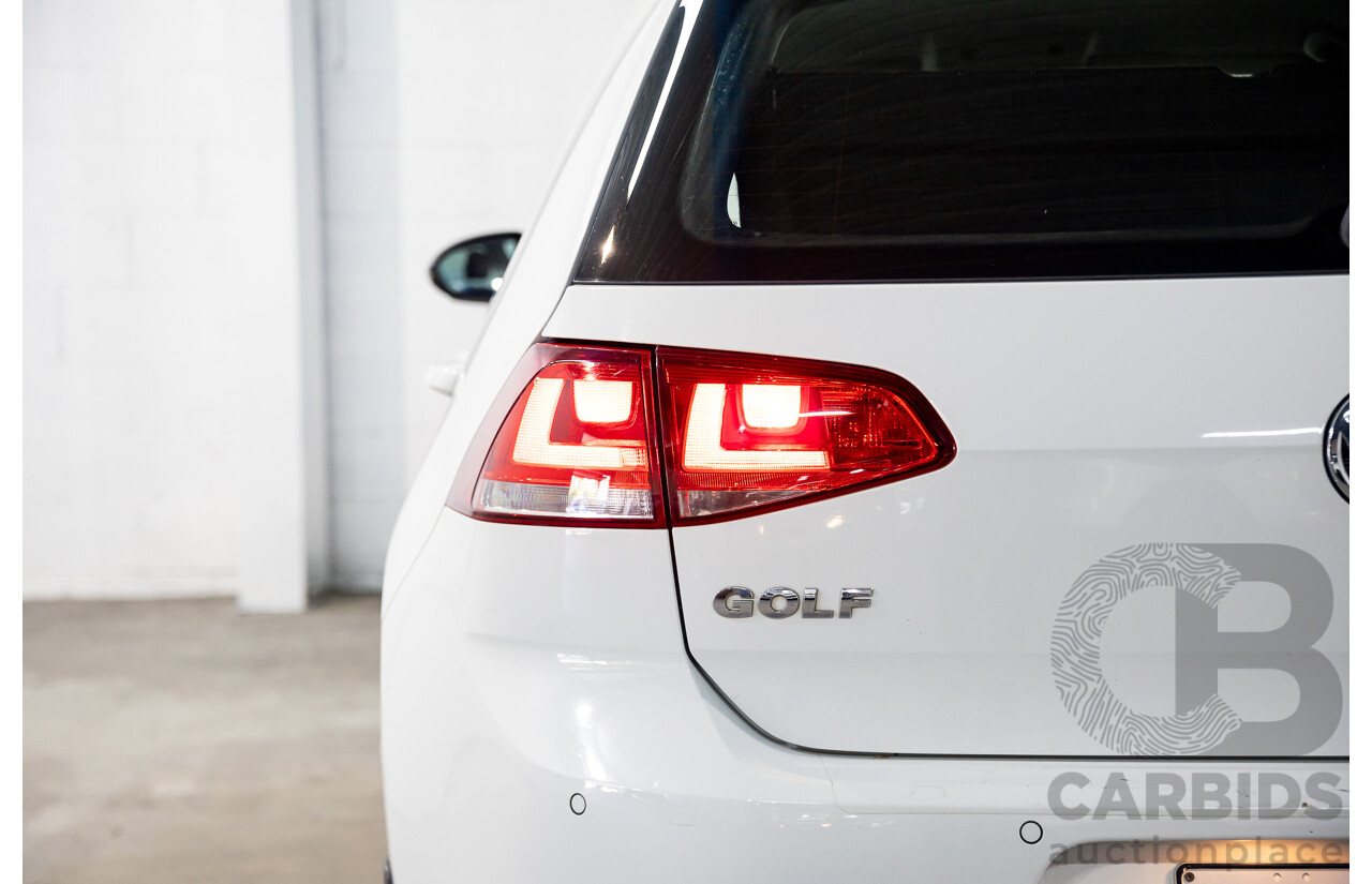 08/2013 Volkswagen Golf 90 TSI Comfortline AU MY14 5d Hatchback Pure White Turbo 1.4L