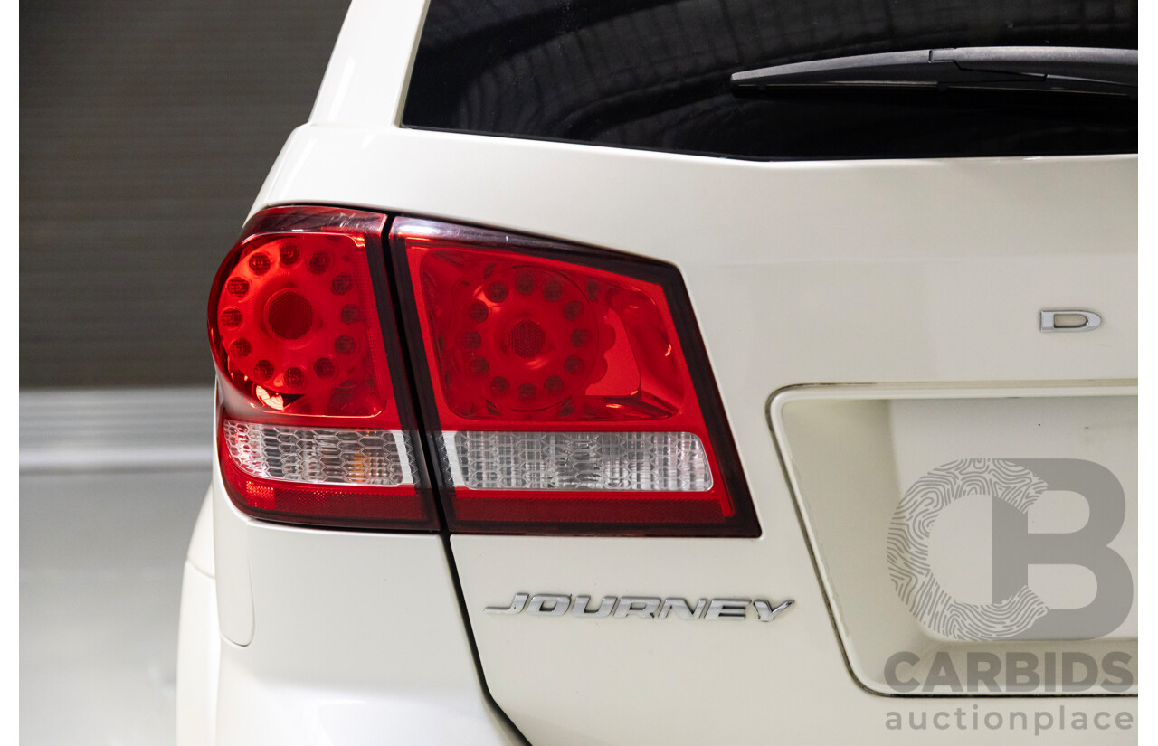 10/2013 Dodge Journey R/T JC MY14 4d Wagon White 3.6L V6