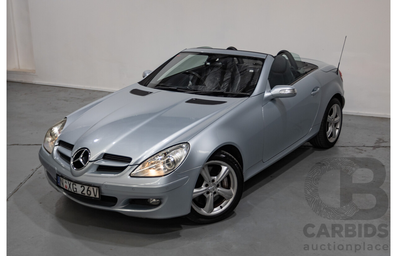 12/2004 Mercedes-Benz SLK350 R171 2d Convertible Tellurium Silver Metallic V6 3.5L