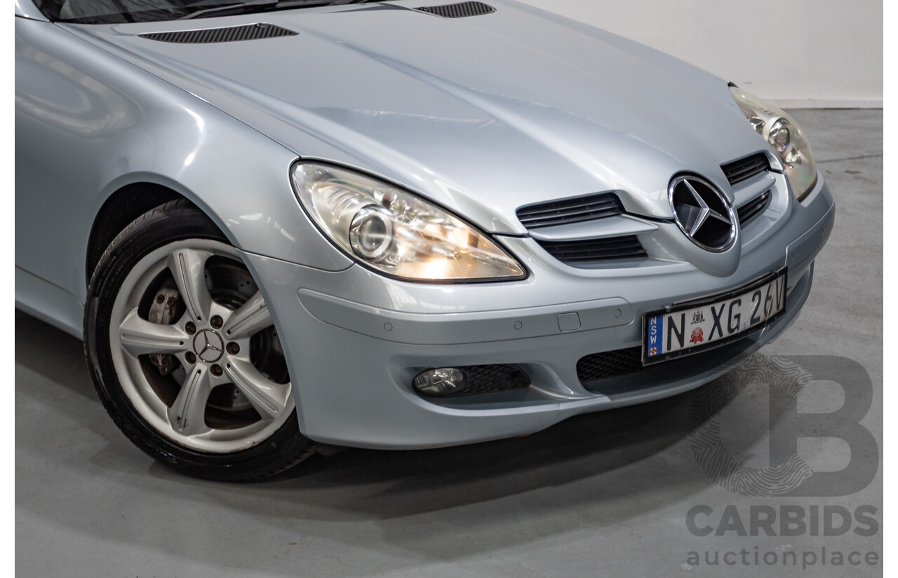 12/2004 Mercedes-Benz SLK350 R171 2d Convertible Tellurium Silver Metallic V6 3.5L