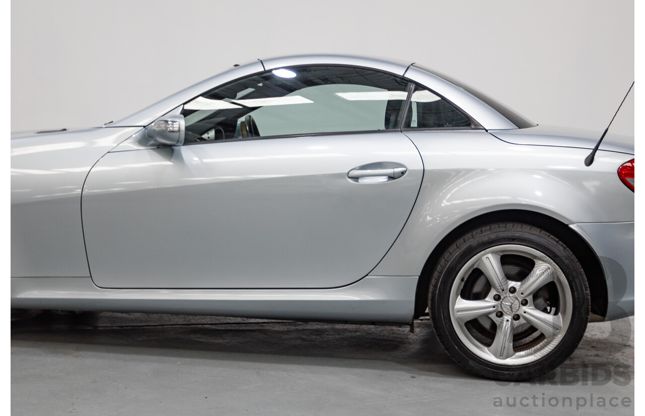 12/2004 Mercedes-Benz SLK350 R171 2d Convertible Tellurium Silver Metallic V6 3.5L