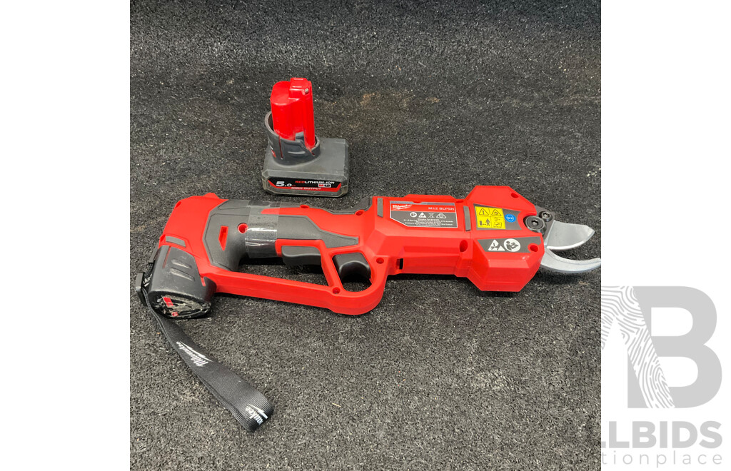 MILWAUKEE M12 Brushless Pruning Sheer (M12BLPSH) with 5.0Ah Battery