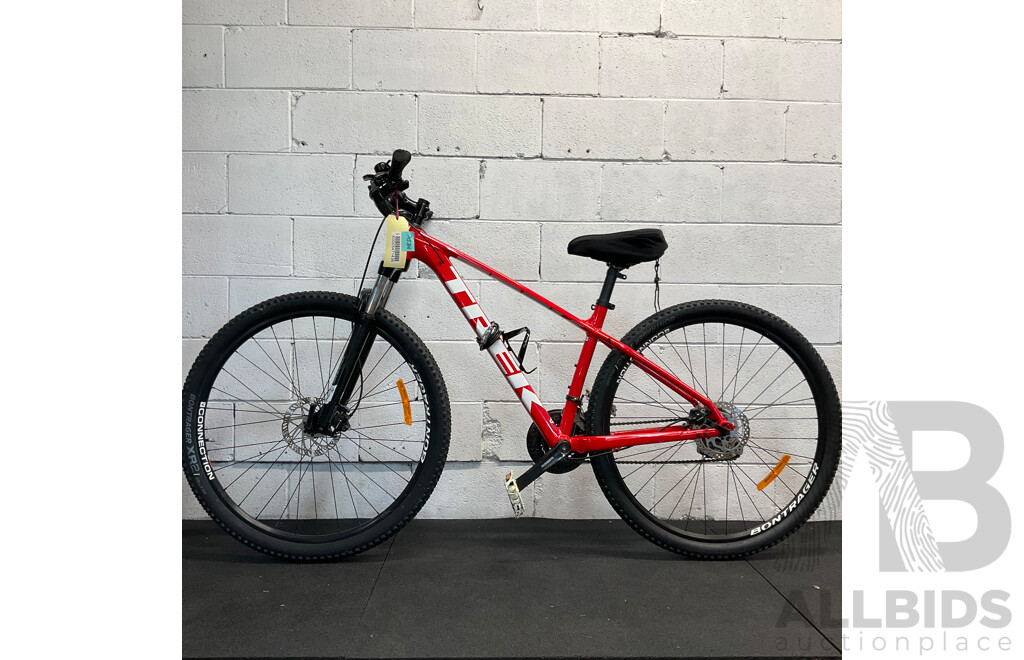 RTV - Trek Marlin 6 Mountain Bike