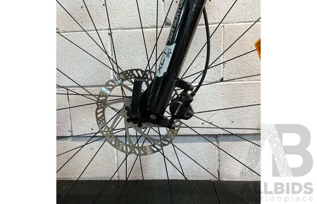 RTV - Trek Marlin 6 Mountain Bike