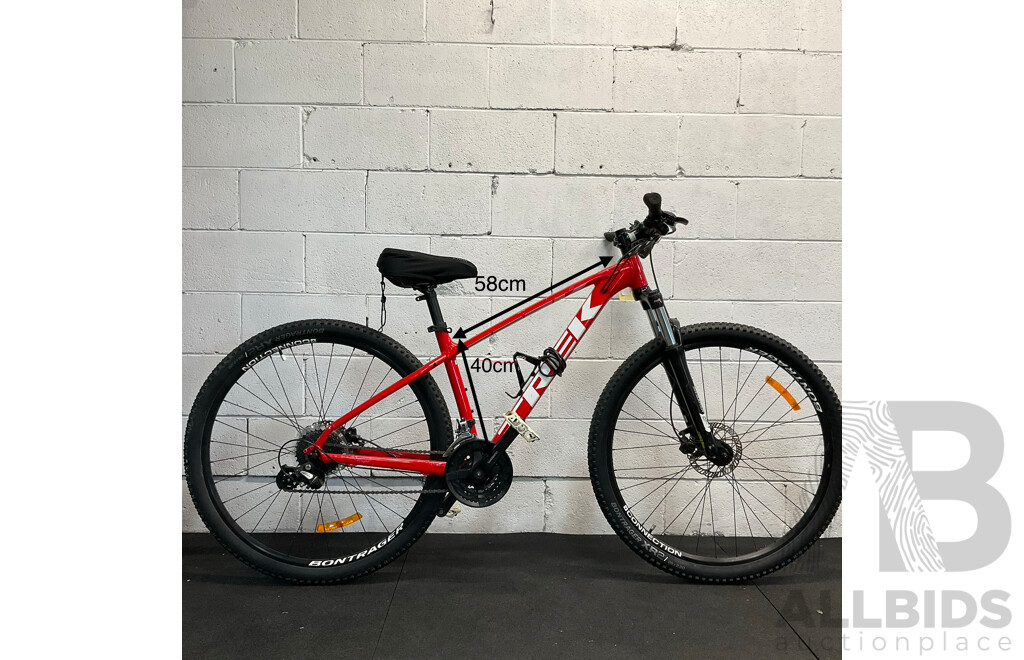 RTV - Trek Marlin 6 Mountain Bike