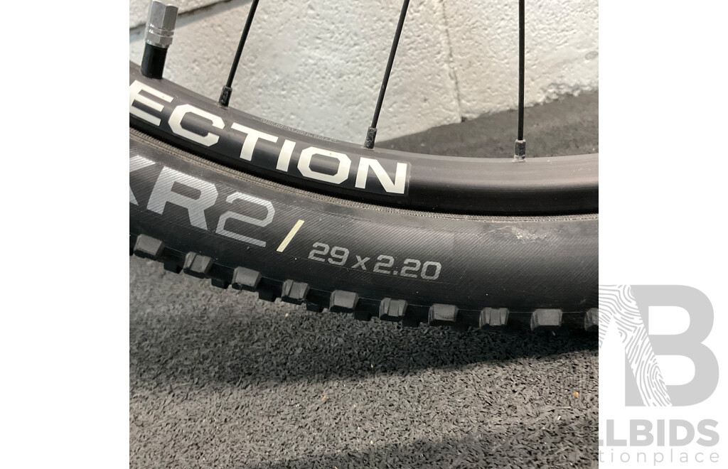 RTV - Trek Marlin 6 Mountain Bike