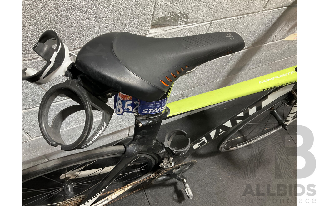 GIANT Trinity Composite Road  Bike