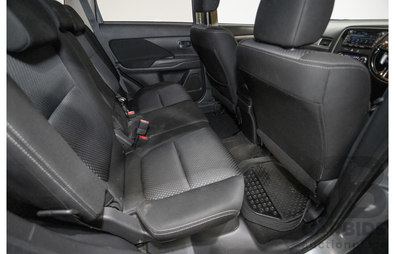 2/2016 Mitsubishi Outlander XLS (4x4) ZK MY16 4d Wagon Titanium Grey Metallic Turbo Diesel 2.3L - 7 Seater
