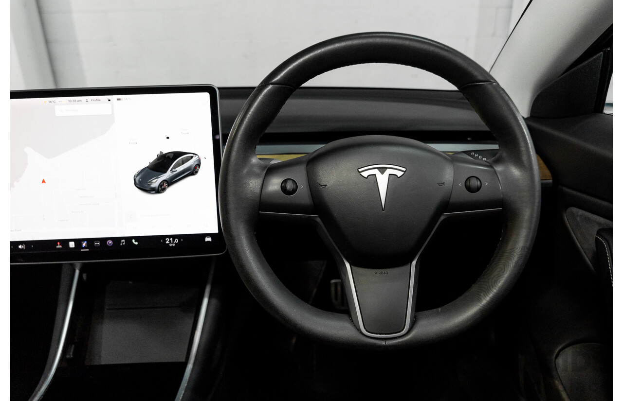 10/2019 Tesla Model 3 Perfomance AWD MY19 Update 5d Sedan Midnight Grey Metallic