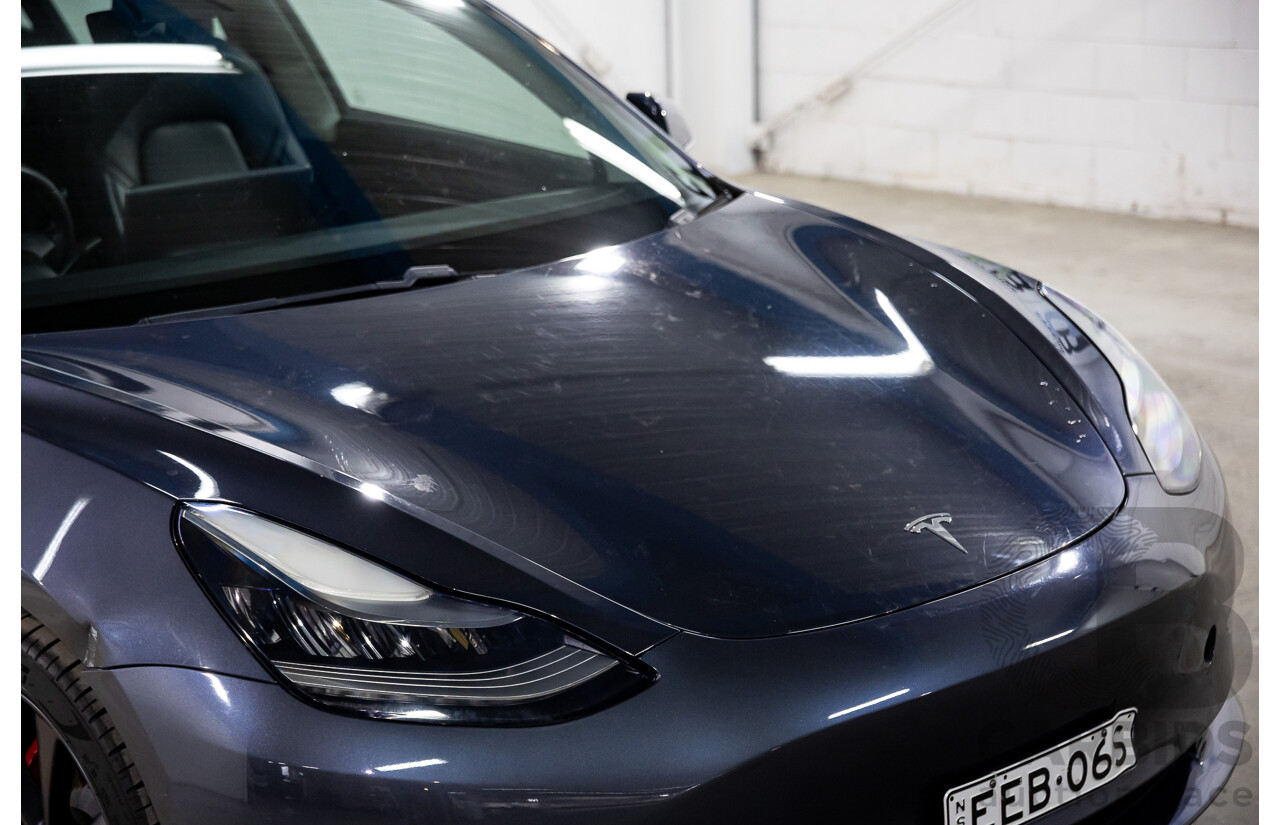 10/2019 Tesla Model 3 Perfomance AWD MY19 Update 5d Sedan Midnight Grey Metallic