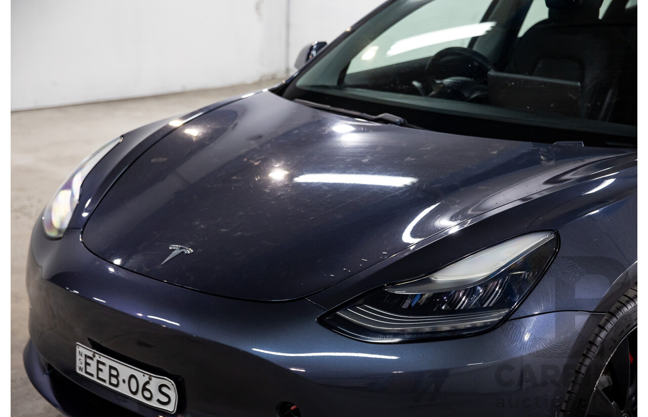 10/2019 Tesla Model 3 Perfomance AWD MY19 Update 5d Sedan Midnight Grey Metallic