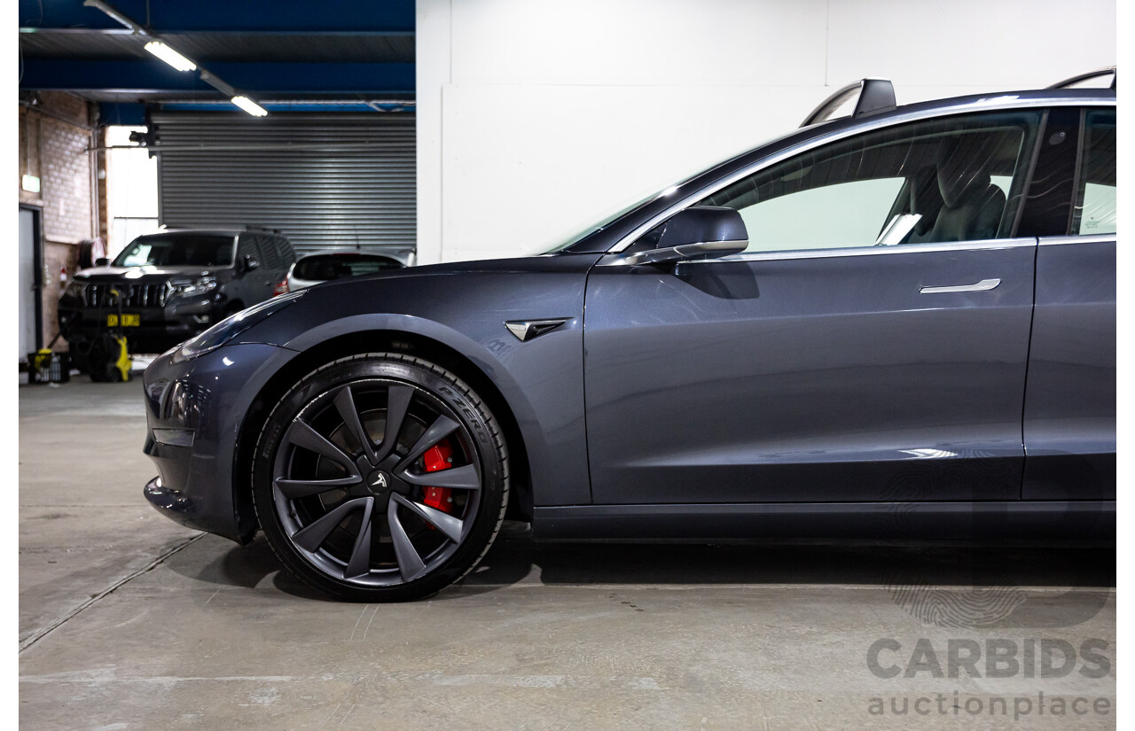 10/2019 Tesla Model 3 Perfomance AWD MY19 Update 5d Sedan Midnight Grey Metallic