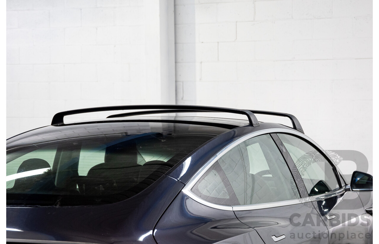 10/2019 Tesla Model 3 Perfomance AWD MY19 Update 5d Sedan Midnight Grey Metallic