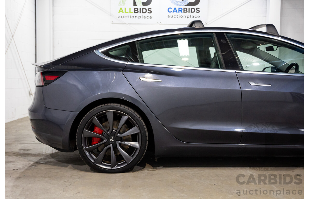 10/2019 Tesla Model 3 Perfomance AWD MY19 Update 5d Sedan Midnight Grey Metallic
