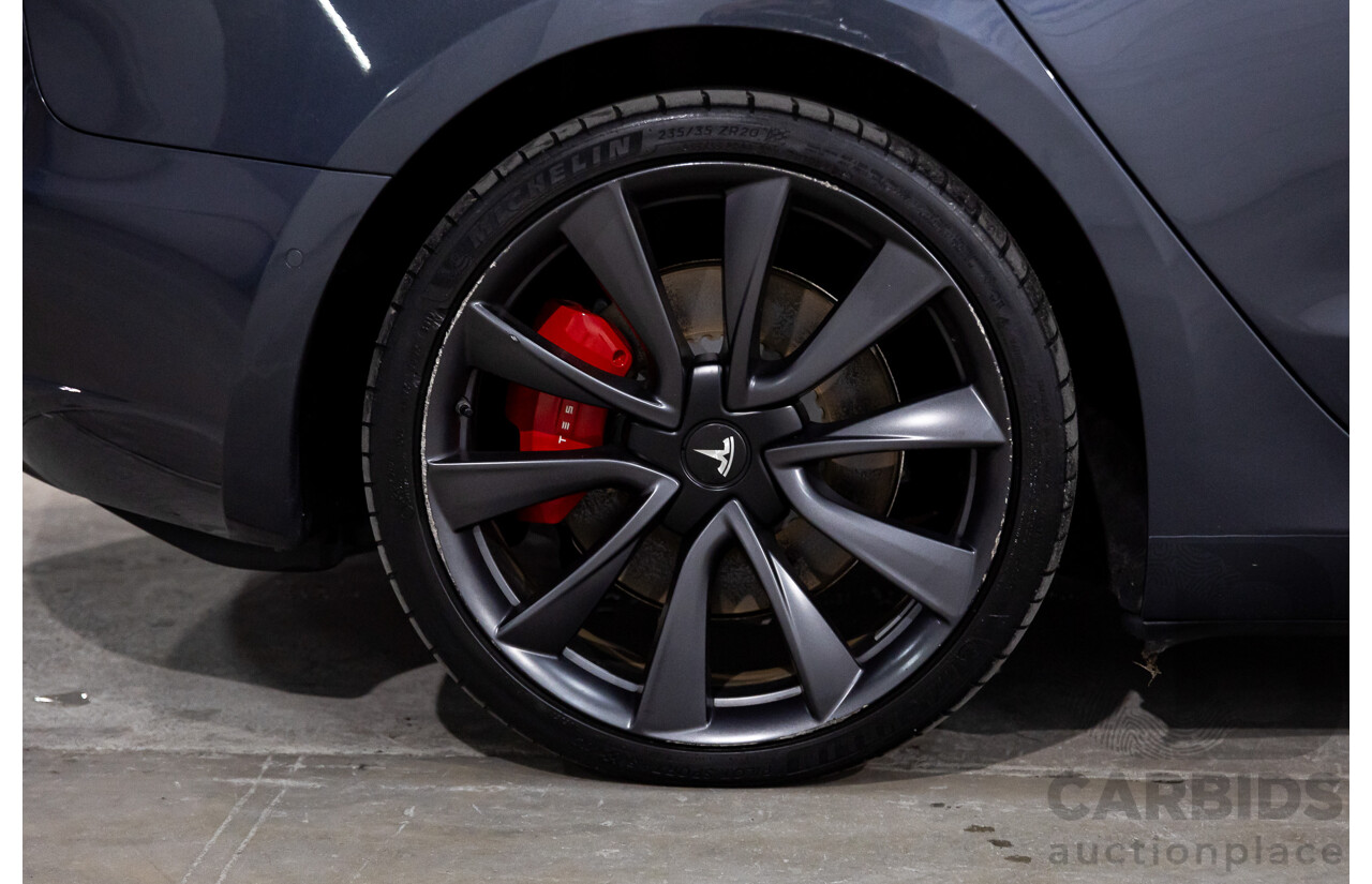 10/2019 Tesla Model 3 Perfomance AWD MY19 Update 5d Sedan Midnight Grey Metallic