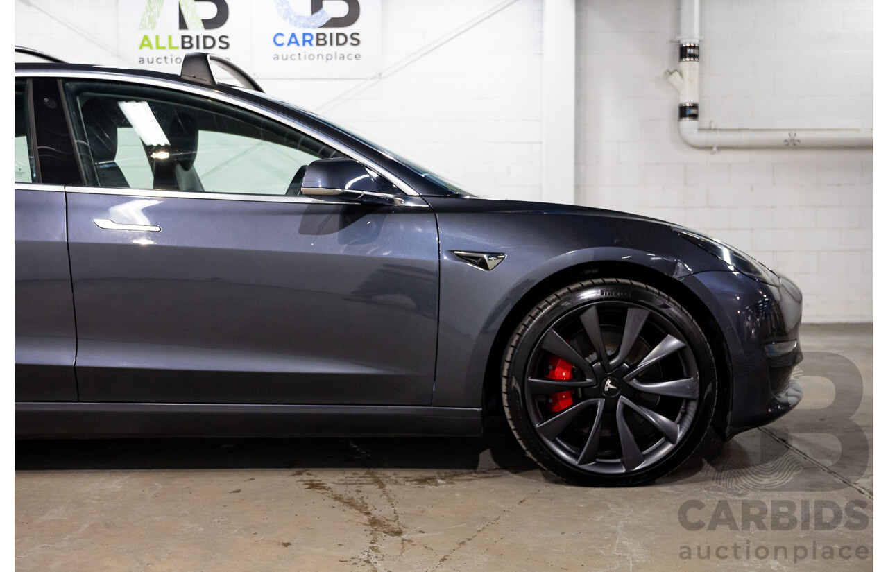10/2019 Tesla Model 3 Perfomance AWD MY19 Update 5d Sedan Midnight Grey Metallic