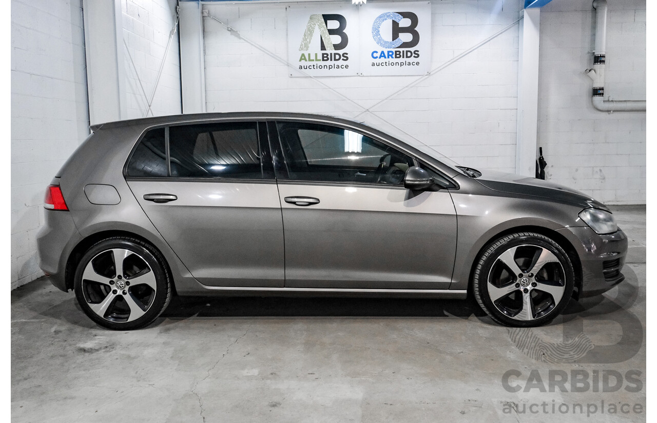 12/2013 Volkswagen Golf 90 TSI Comfortline AU MY14 5D Hatchback Grey Turbo 1.4L