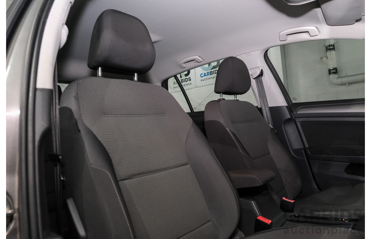 12/2013 Volkswagen Golf 90 TSI Comfortline AU MY14 5D Hatchback Grey Turbo 1.4L