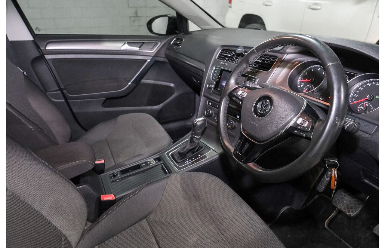 12/2013 Volkswagen Golf 90 TSI Comfortline AU MY14 5D Hatchback Grey Turbo 1.4L